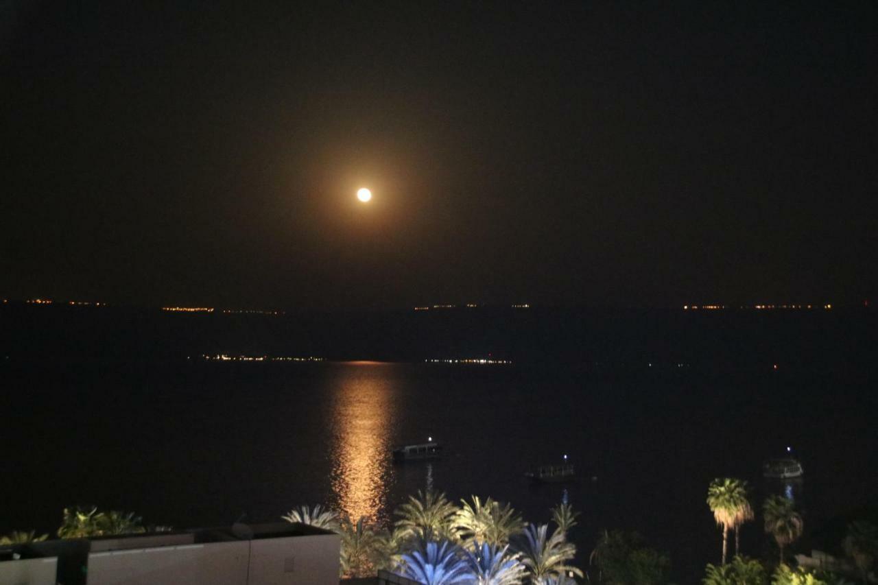 Tiberias Apartment Екстериор снимка